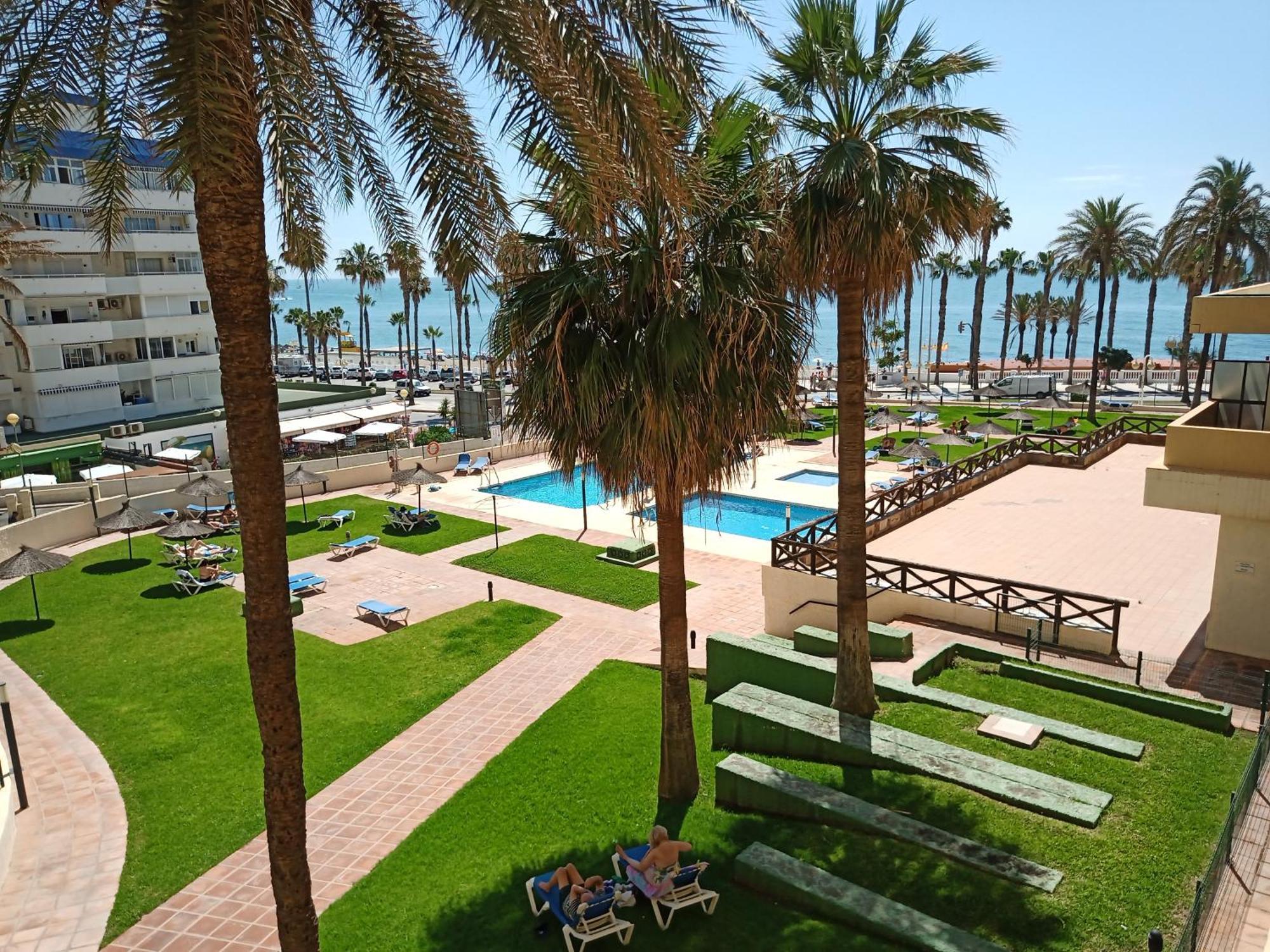1 Paradise Of Benalmadena Costa Residencial Aloha Playa Vistas Al Mar, Front Beach Mini Duplex Kültér fotó